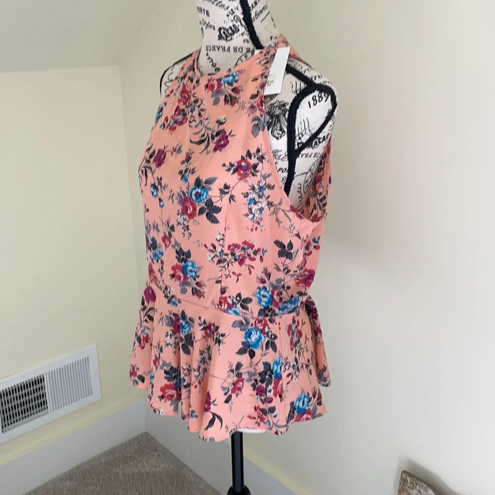 NWT 5th Culture Pink Sleeveless Floral Peplum Top SZ L - Picture 4 of 7